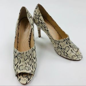 Tahari Walden Snakeprint Peep Toe Heels Sz 8.5
